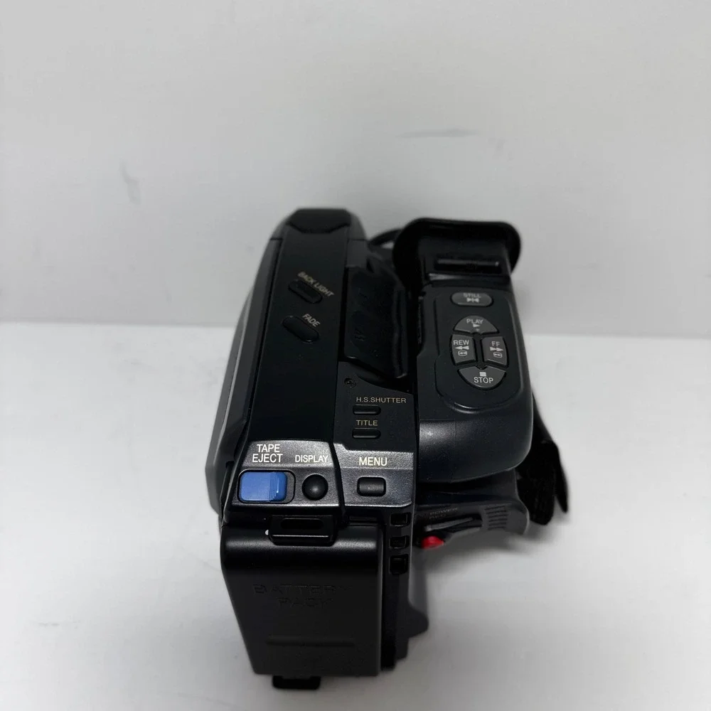 Panasonic Palmcorder‎ PV-A228 VHS-C Camcorder 23x Zoom Color Viewfinder Bundle